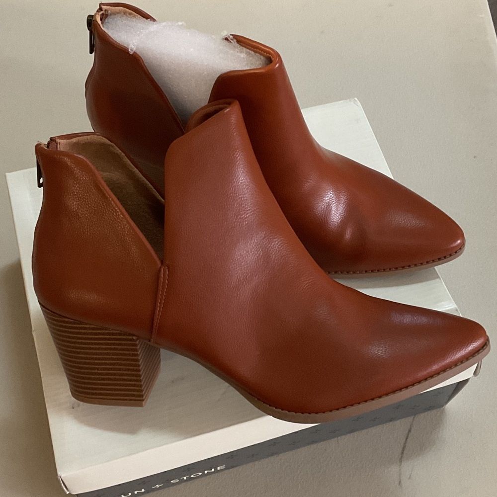 Sun + Stone Eliza Brown Ankle Booties